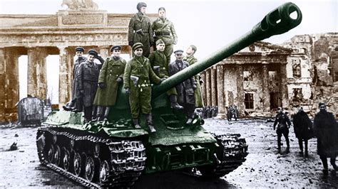 How the Joseph Stalin tank finished off Nazi Germany.